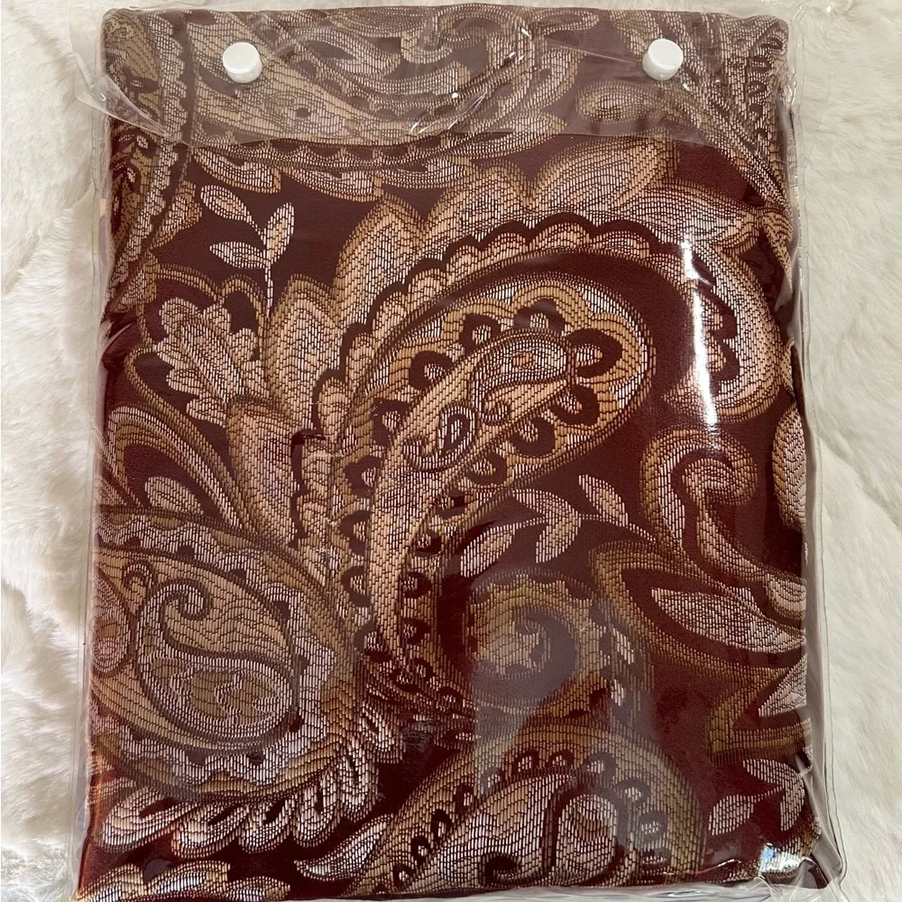 Madison Park Aubrey Jacquard Traditional Shower Curtains